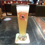 リンゴのフルーツビールとムール貝